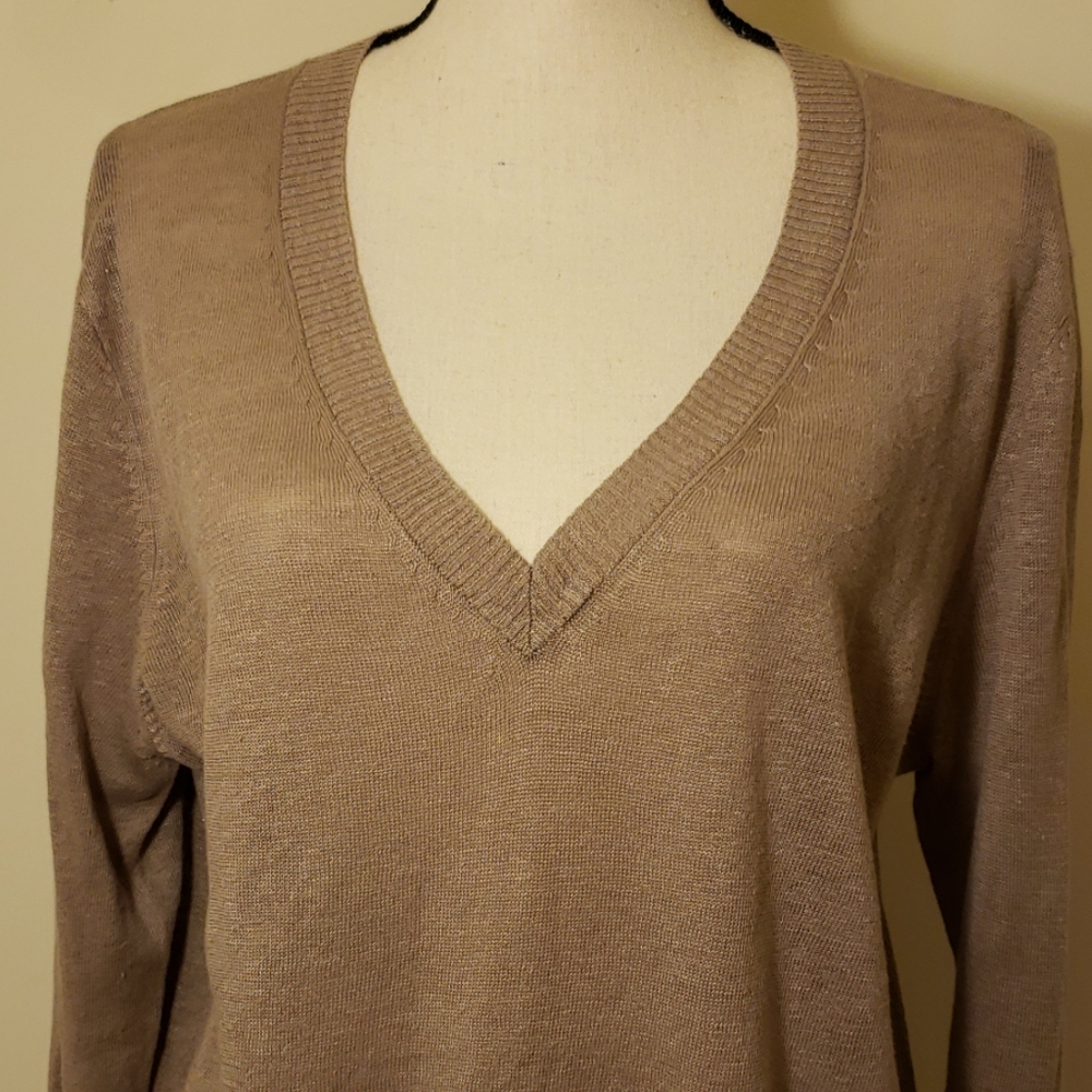 Boden Fine Gauge Linen V-Neck Sweater